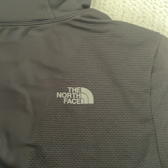 North Face Hooded Longsleeve Base Layer - Picture 6 of 6